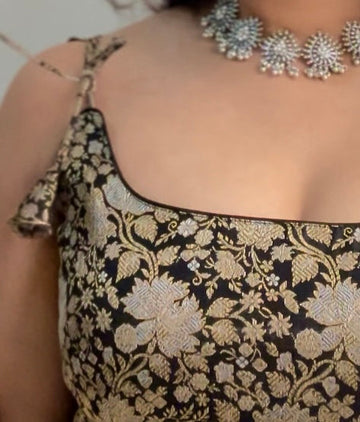 Ethnic Corset Outfit Ideas for Women: From Navratri to Wedding Season