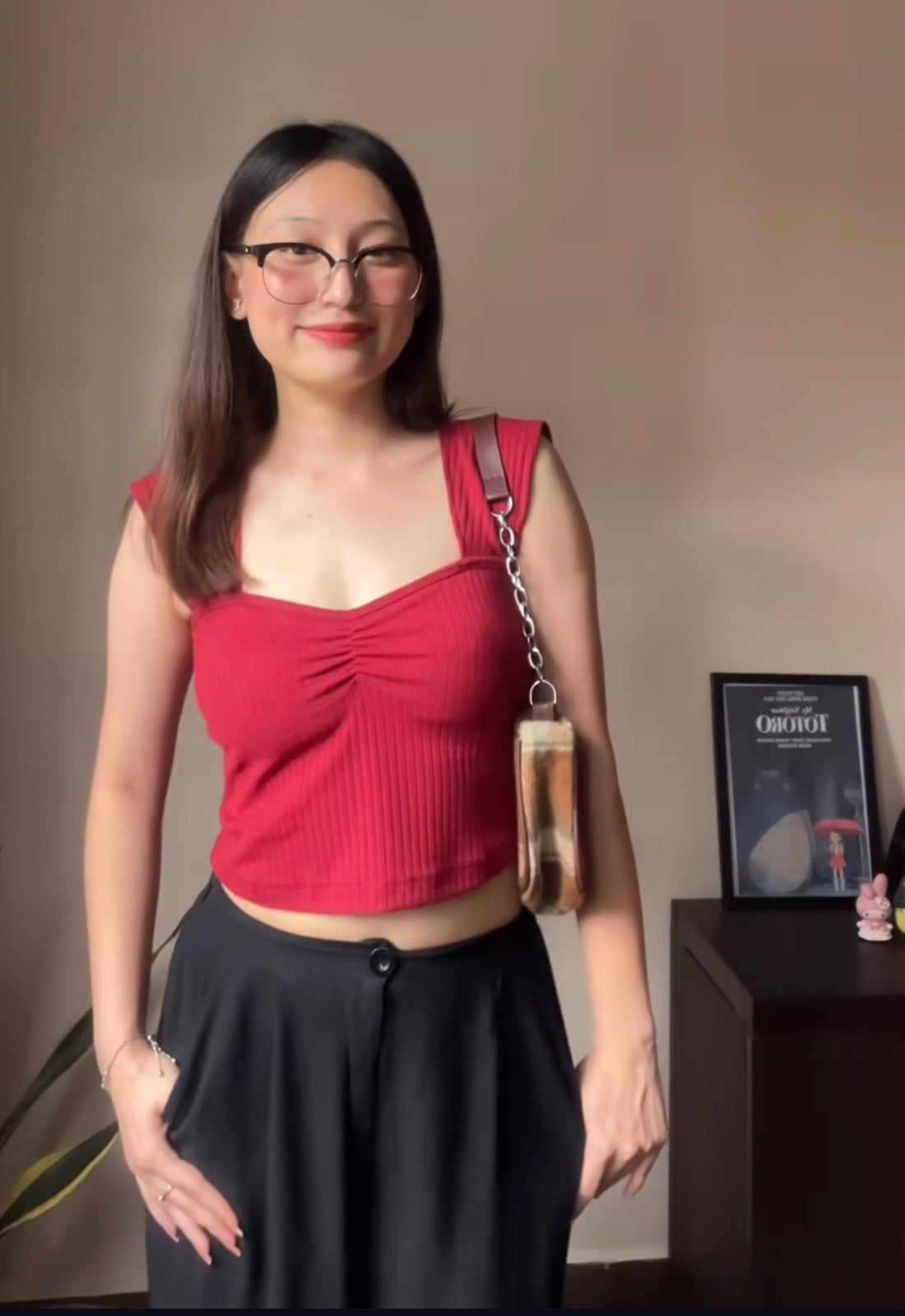 maroon top