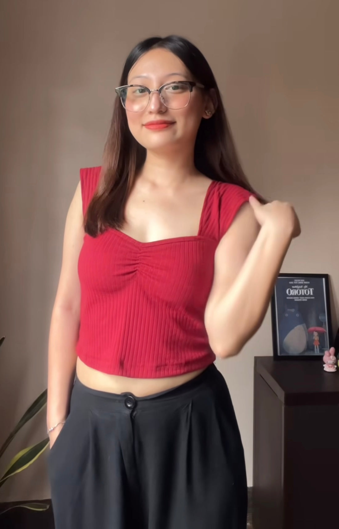 maroon top